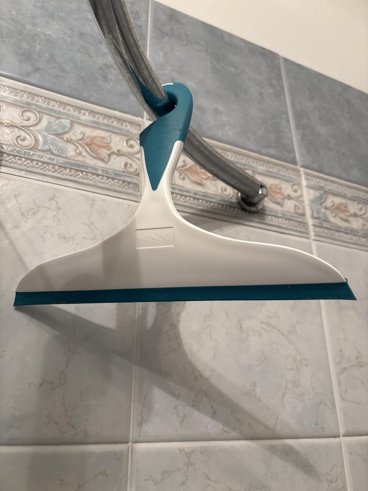 Wenko Loano Tergidoccia Vetro 23 cm Azzurro Bianco con Gancio