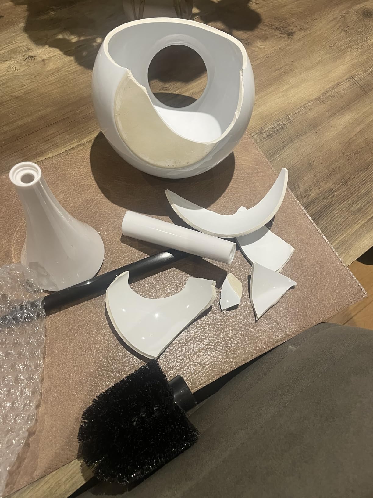Wenko Adrada Portascopino WC Ceramica Bianco