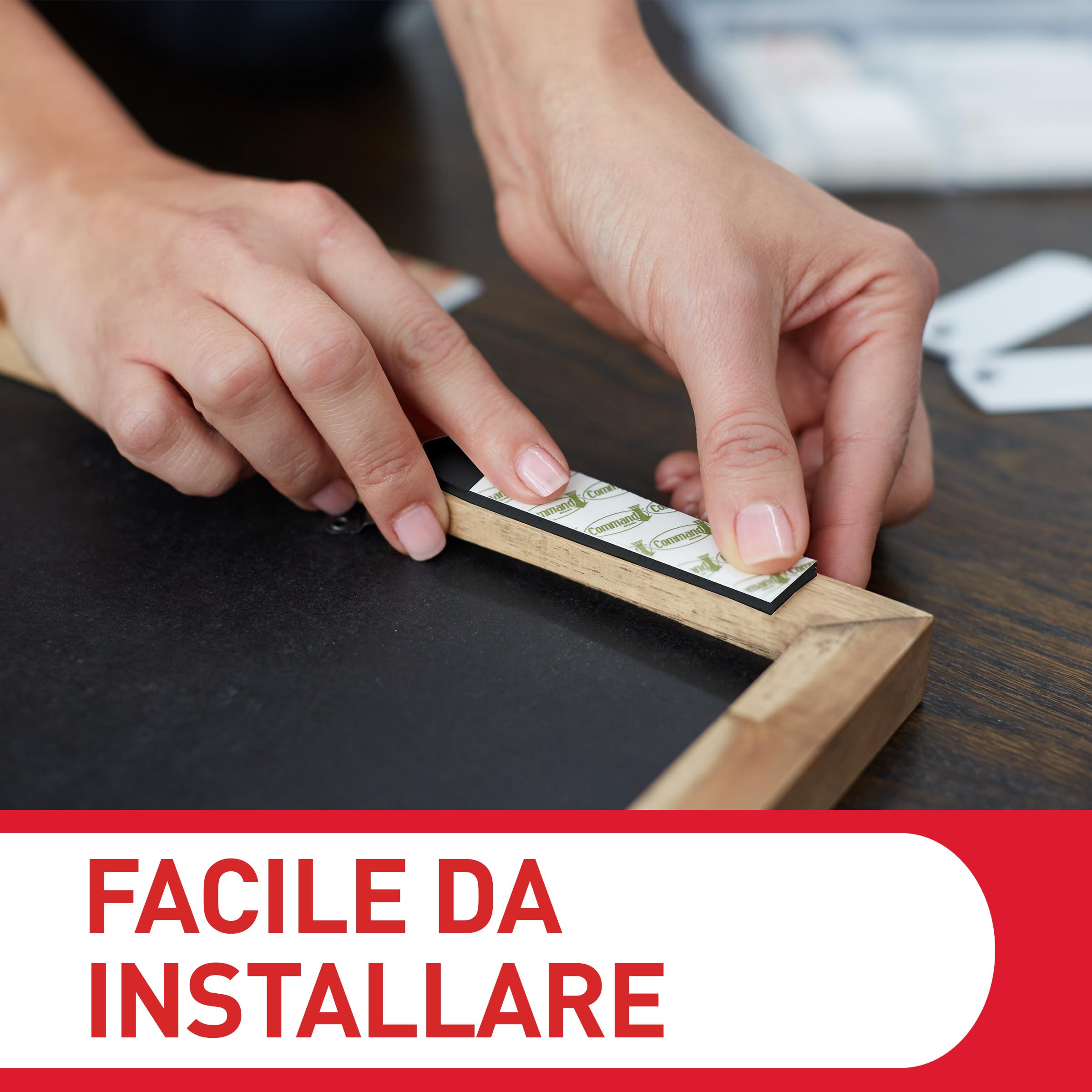 Command Appendi Quadri Strisce Bianche 12 Coppie S/M senza chiodi