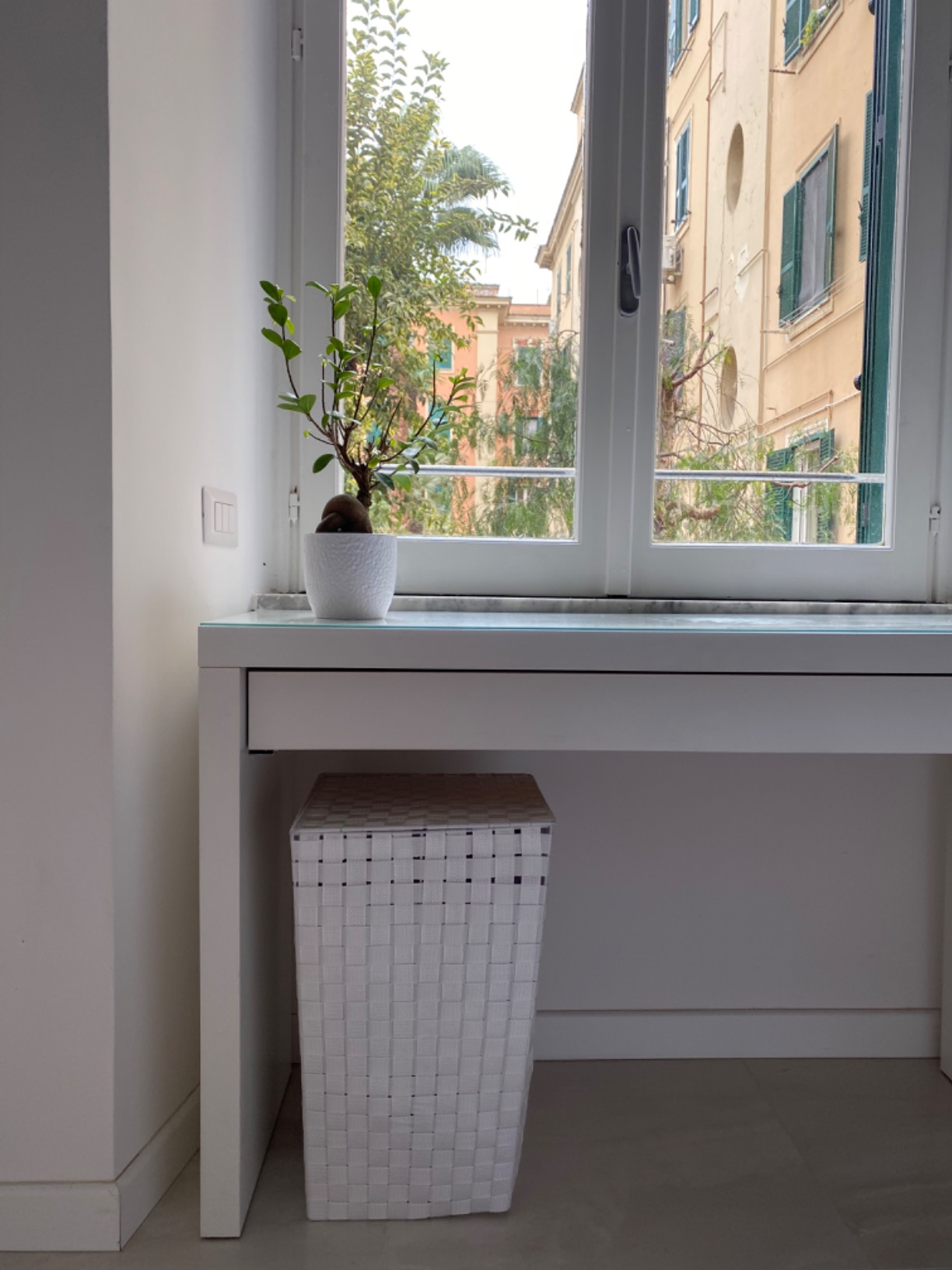 Wenko Adria Square 22277100 cesto biancheria 48L bianco con coperchio