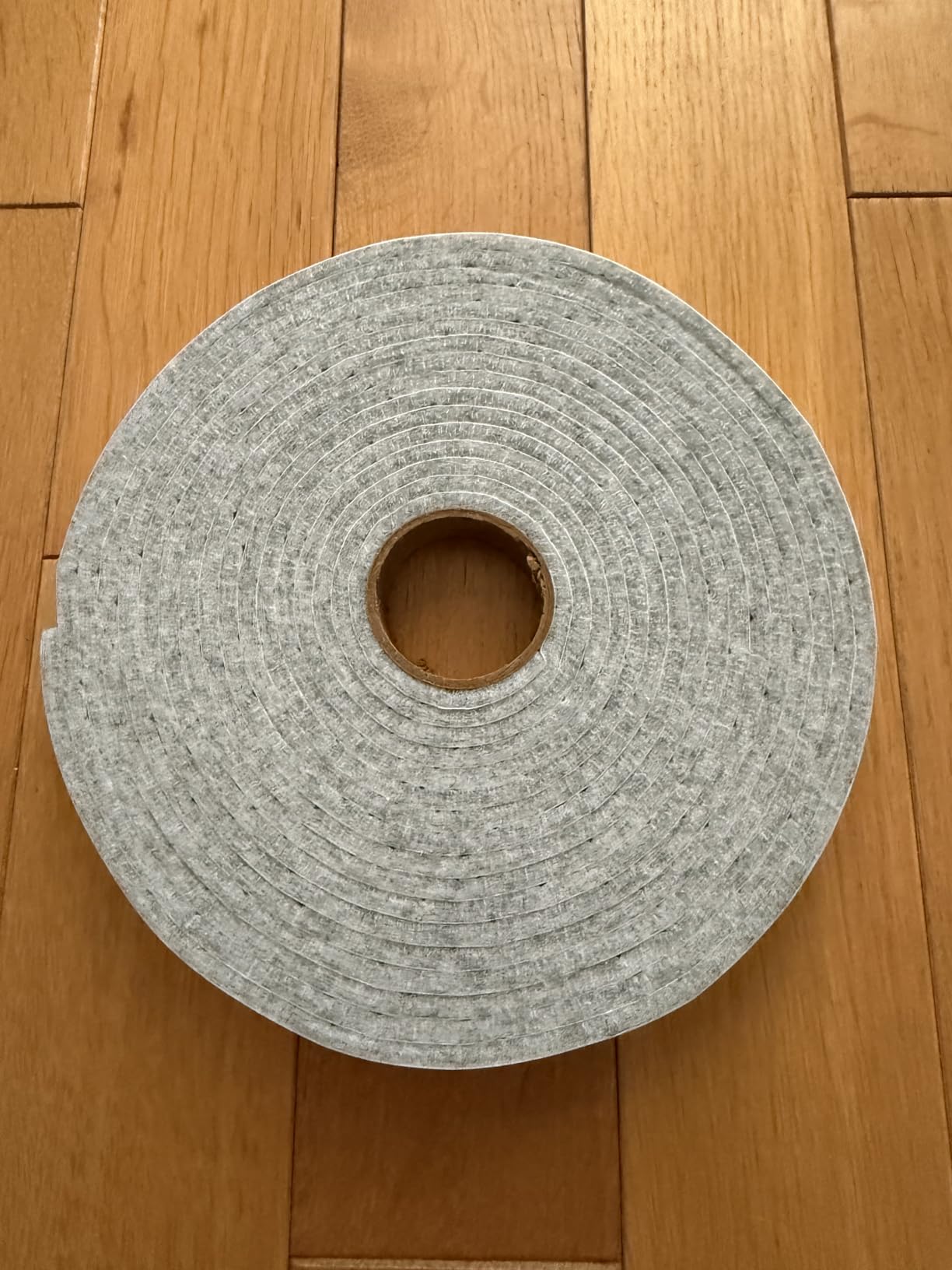 Quelcc Feltro Autoadesivo Grigio Rotolo 6m x 2 cm Antigraffio