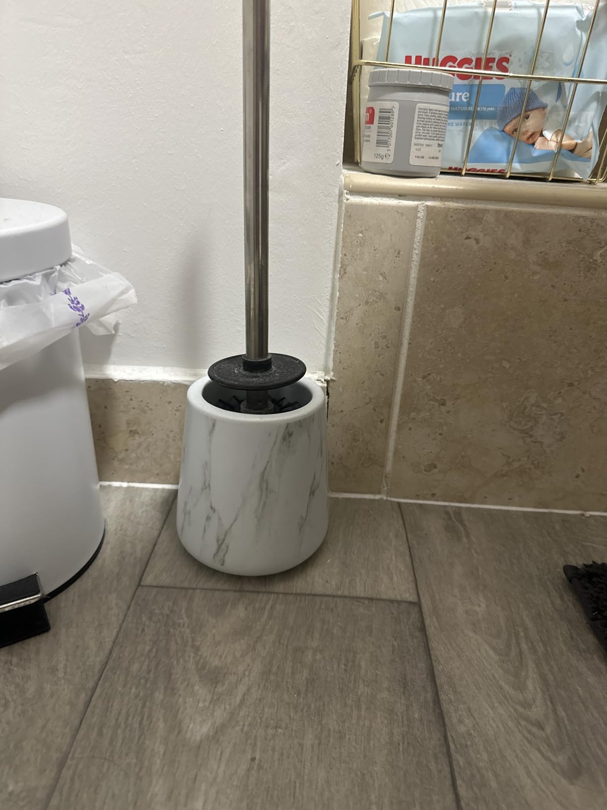 Wenko Adrada Portascopino WC Ceramica Bianco