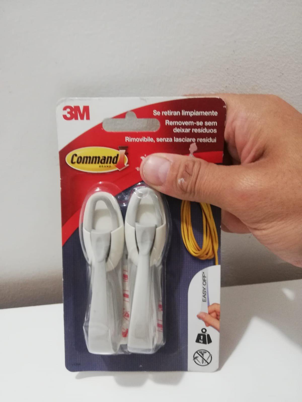 Command 17060 gancio portacavi bianco 2 pezzi senza forare