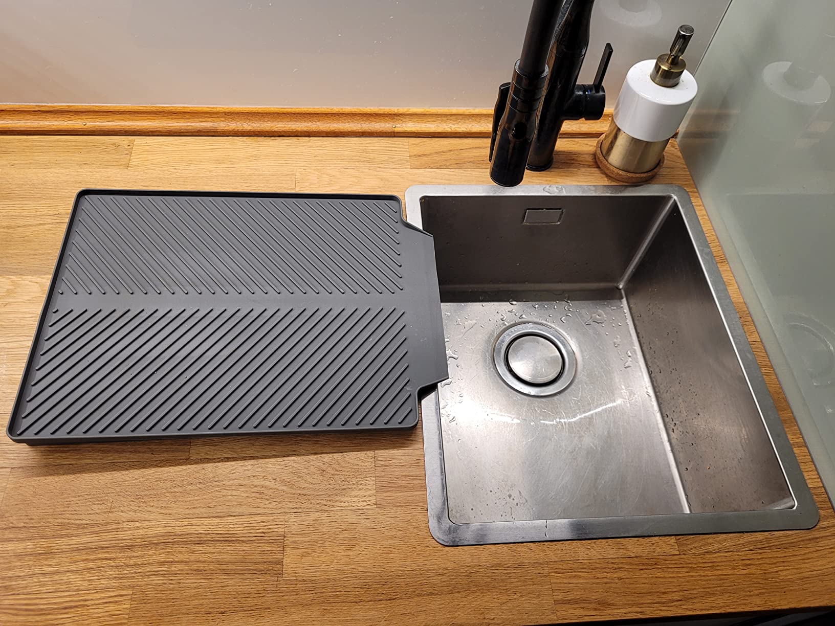 Wenko Linea Tappetino Scolapiatti Grigio 40x30 cm TPR