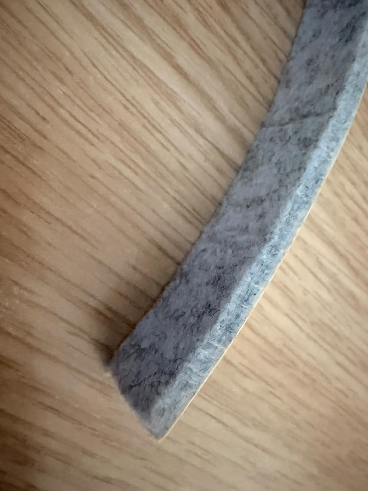 Quelcc Feltro Autoadesivo Grigio Rotolo 6m x 2 cm Antigraffio
