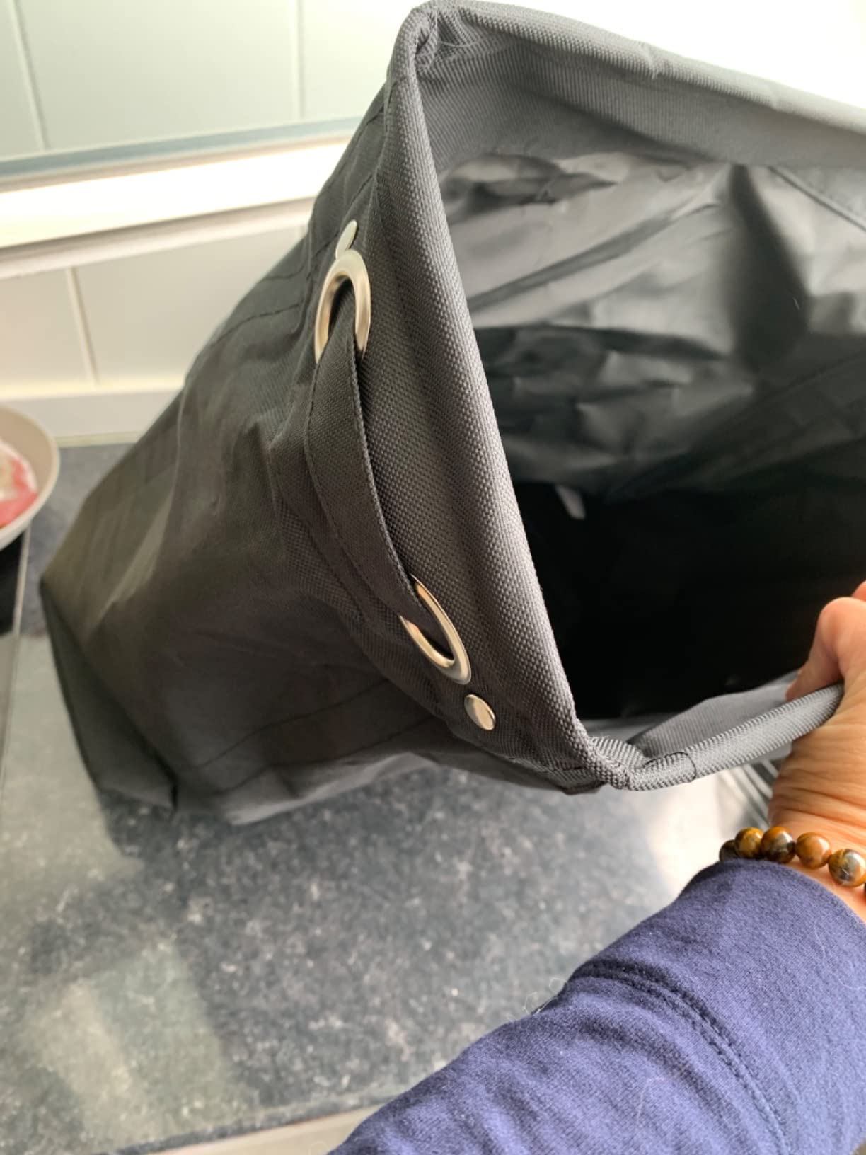 Wenko Corno cesto portabiancheria nero 43 l con ruote