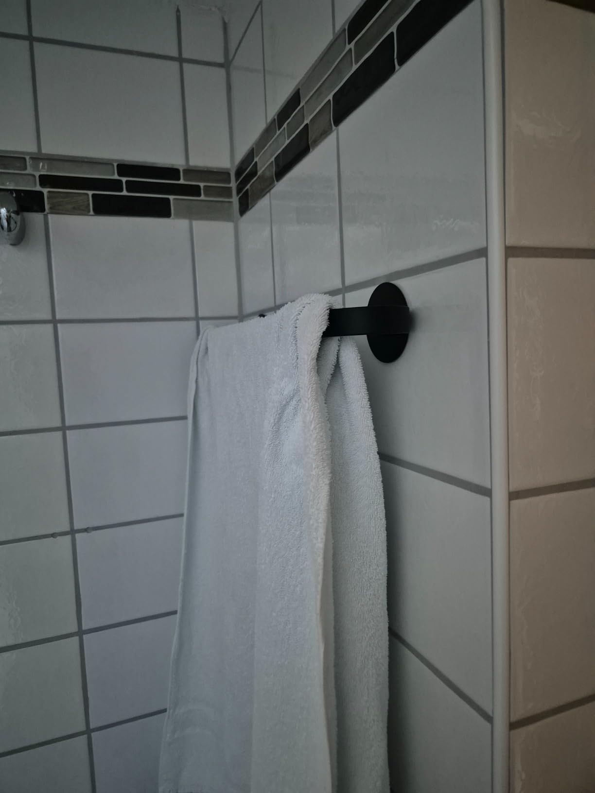 Wenko Bivio Turbo-Loc Uno Porta Asciugamani 40cm Nero Alluminio