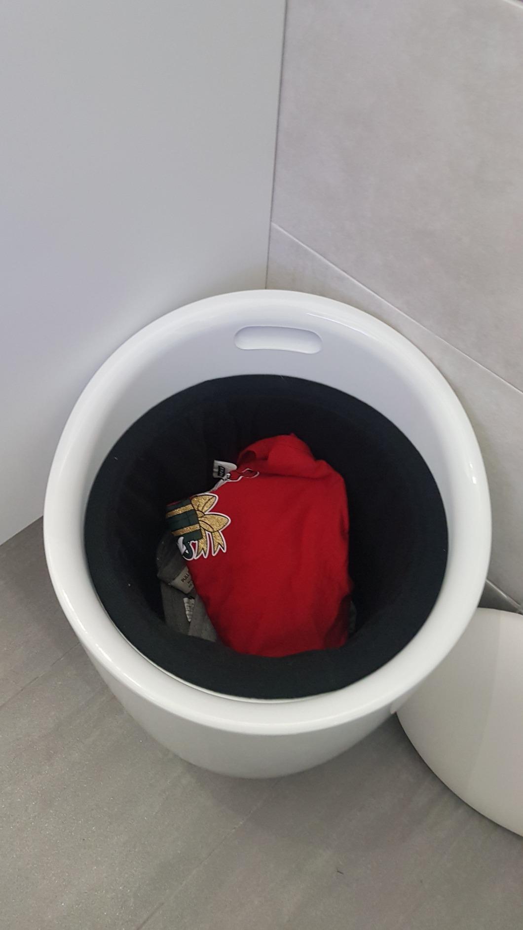 Wenko Candy sgabello portabiancheria bianco nero 20L