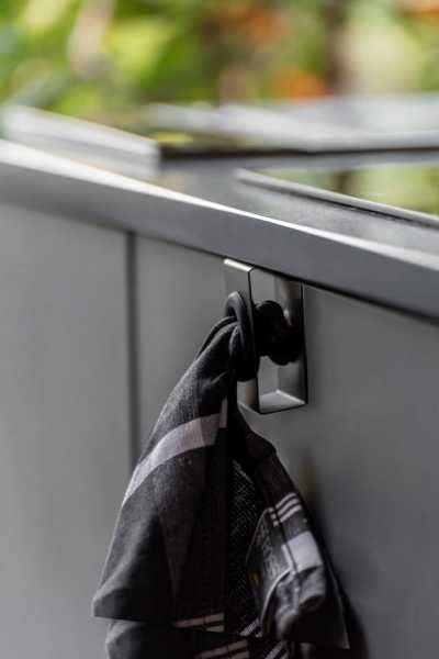 Wenko Black Outdoor Kitchen Push gancio nero