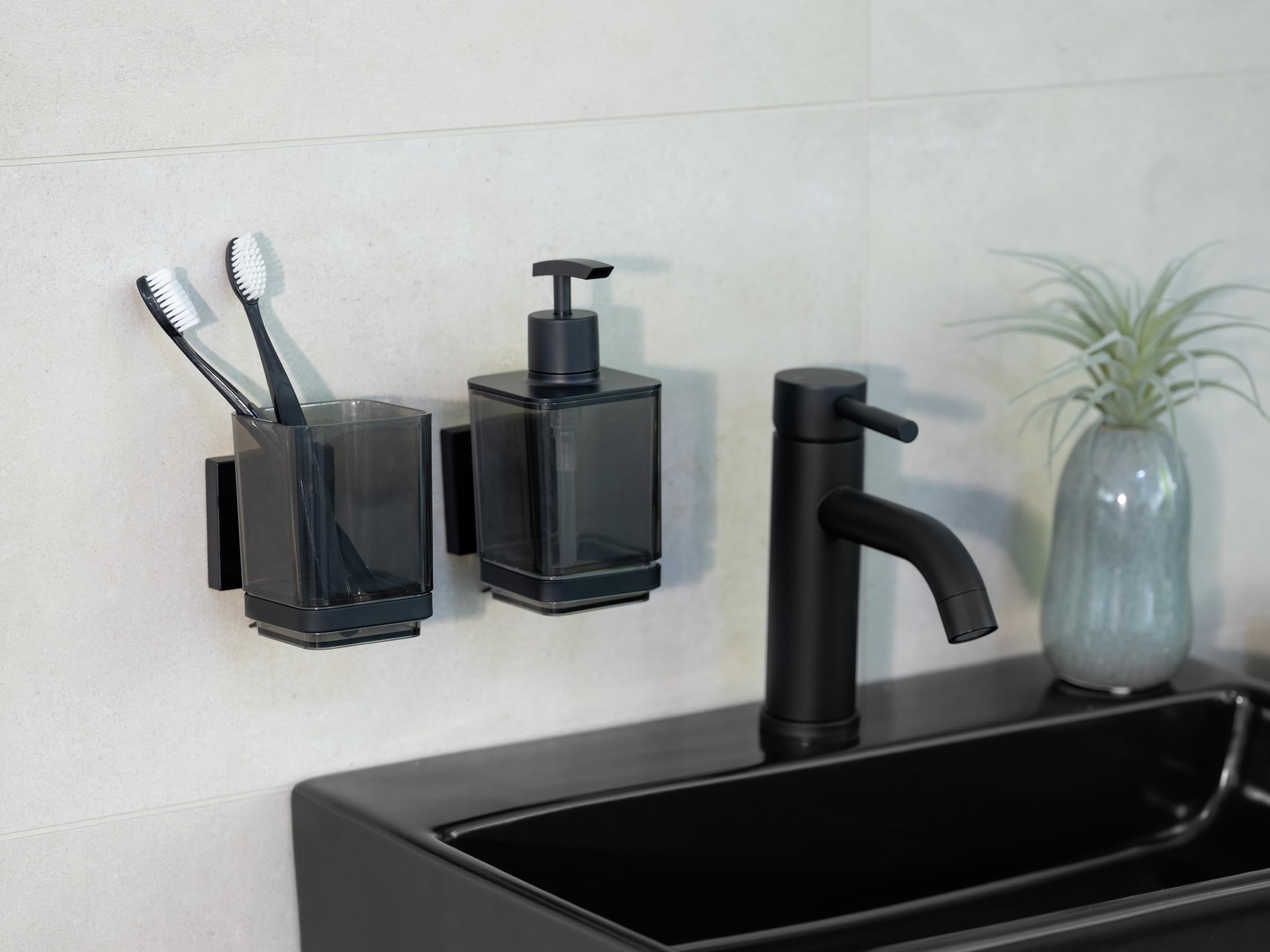 Wenko Vacuum-Loc Quadro Dispenser Sapone Nero 340 ml