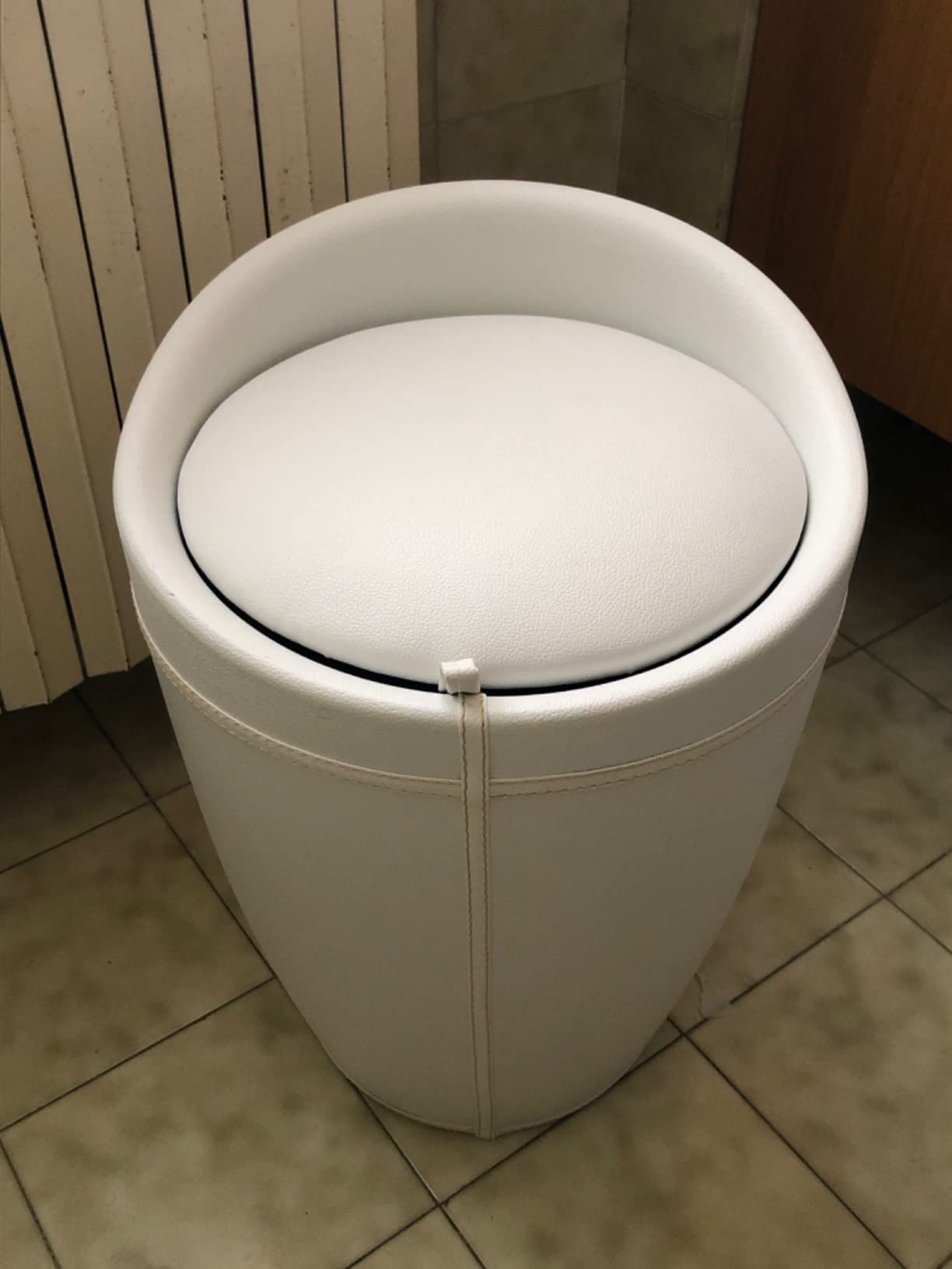 Wenko Sgabello Portabiancheria Nero 20 Litri Imbottito
