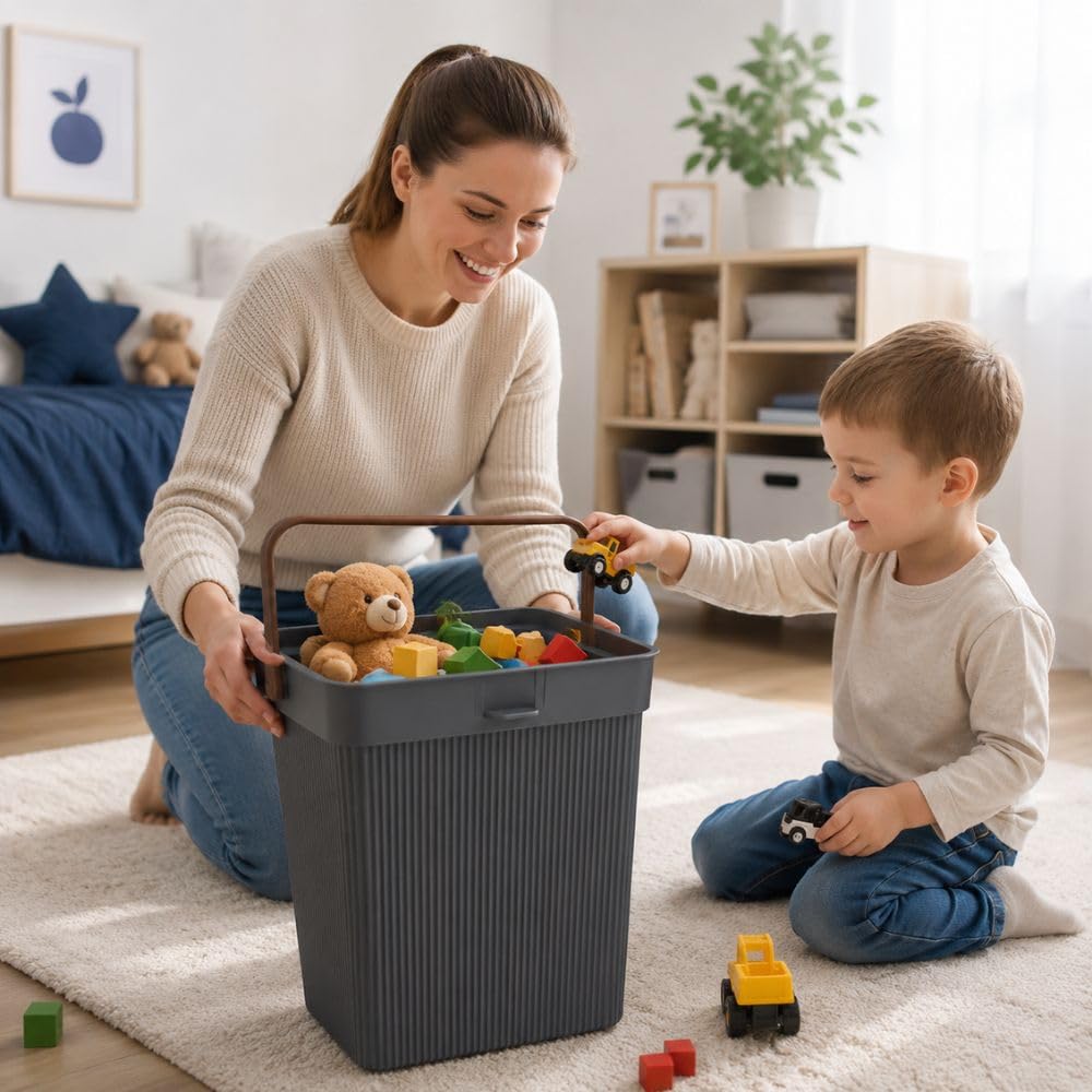 Cecaro Group Pattumiera 10 Litri Bianca con Coperchio
