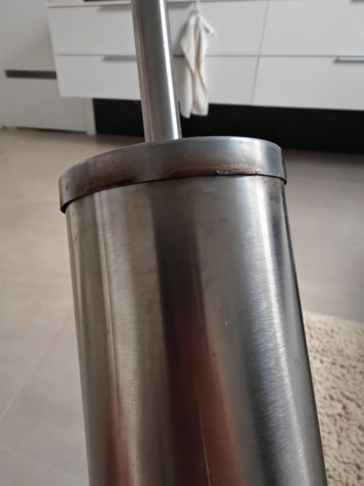 Wenko Lirio piantana WC nero opaco con scopino