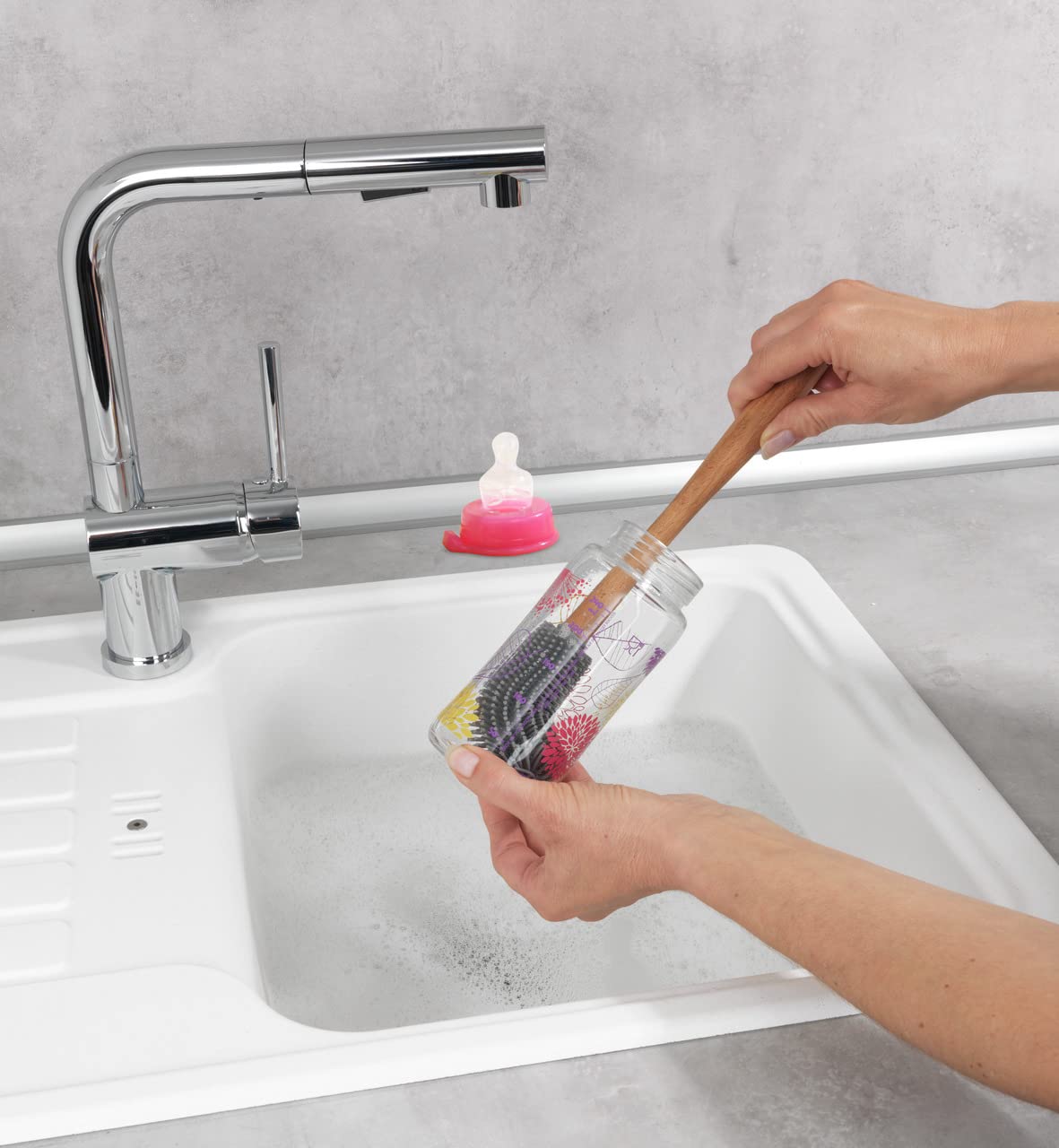 Wenko Hollie spazzola bottiglie silicone grigia 30 cm legno