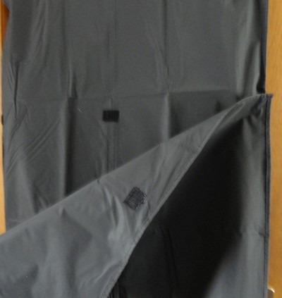 Wenko Deep custodia abiti nera 60x100 cm PEVA con finestra