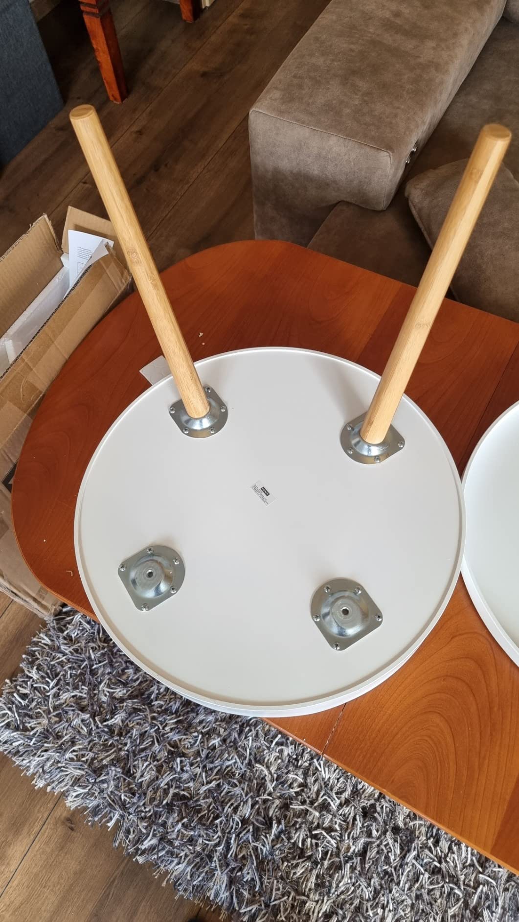 Wenko Finja tavolino rotondo bianco naturale con vassoio