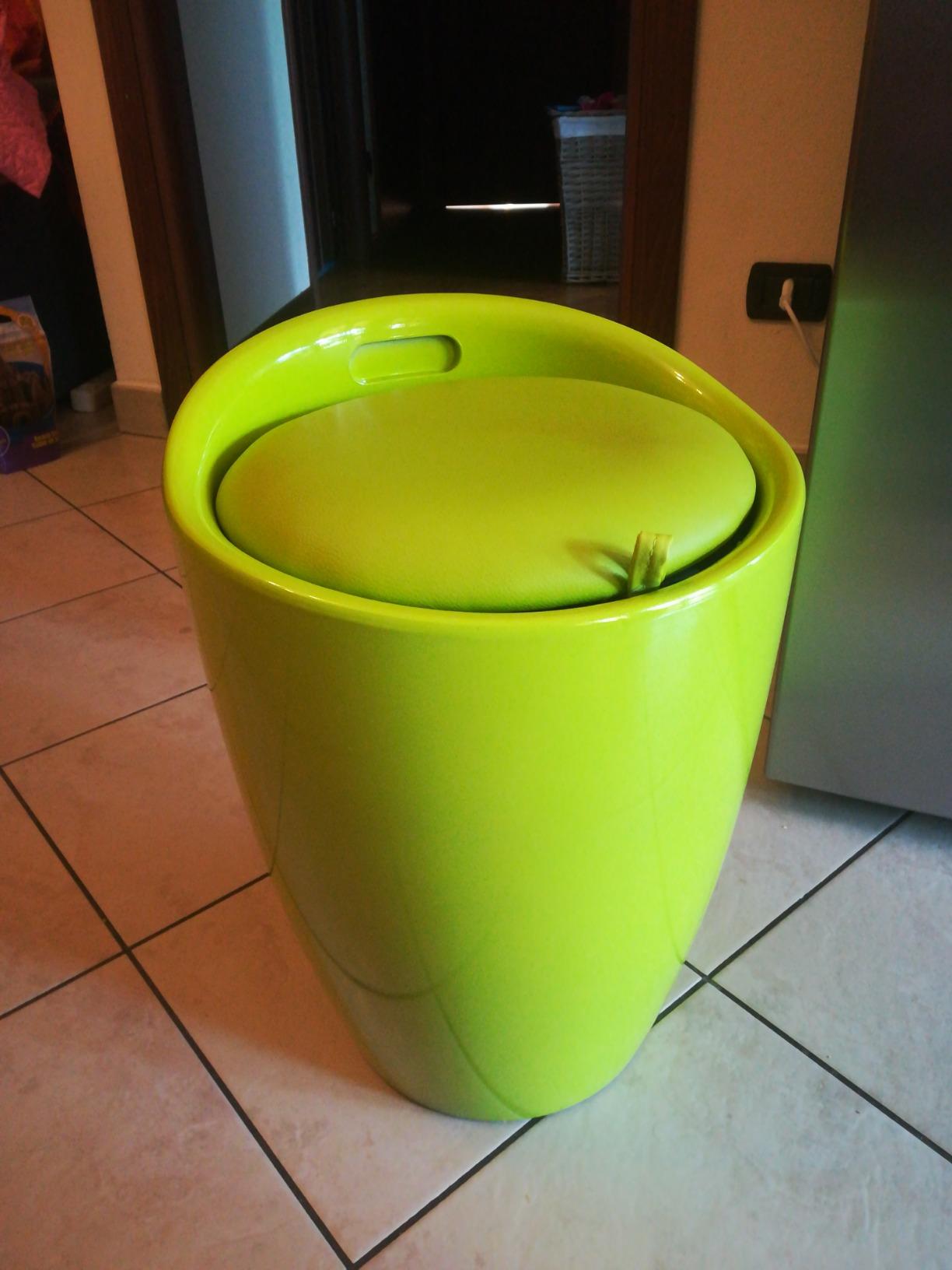 Wenko Candy sgabello portabiancheria bianco nero 20L